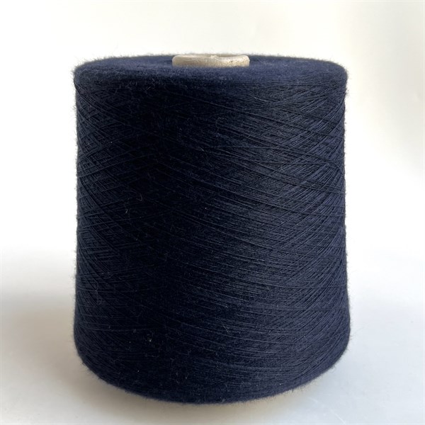 Yik 2/48 - SudWolle: 80% меринос, 20% пух яка . Метраж 2400м/100г 13032