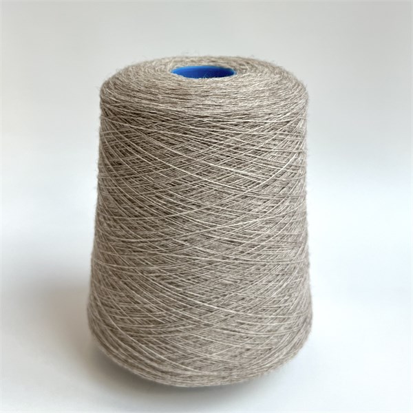 HB Bisonte 2/28 - Botto Giuseppe: 20% бизон, 20% кашемир, 60% шерсть ягненка. Метраж 1400м/100г 14203