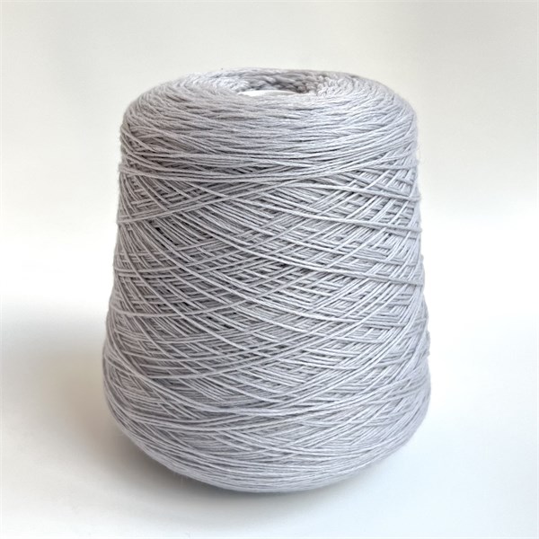 Free - Lana Gatto: 100% меринос. Метраж 280м/100г. 01311